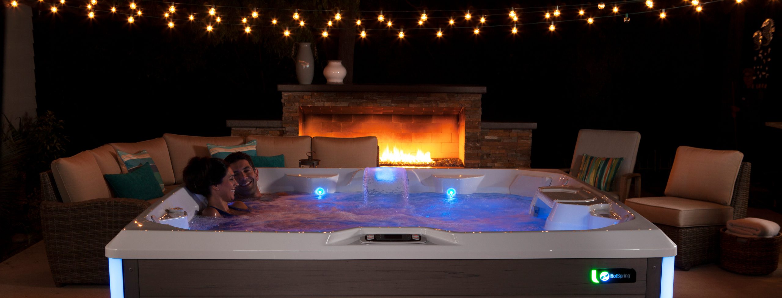 4 Tips for Your Next Hot Tub Date Night